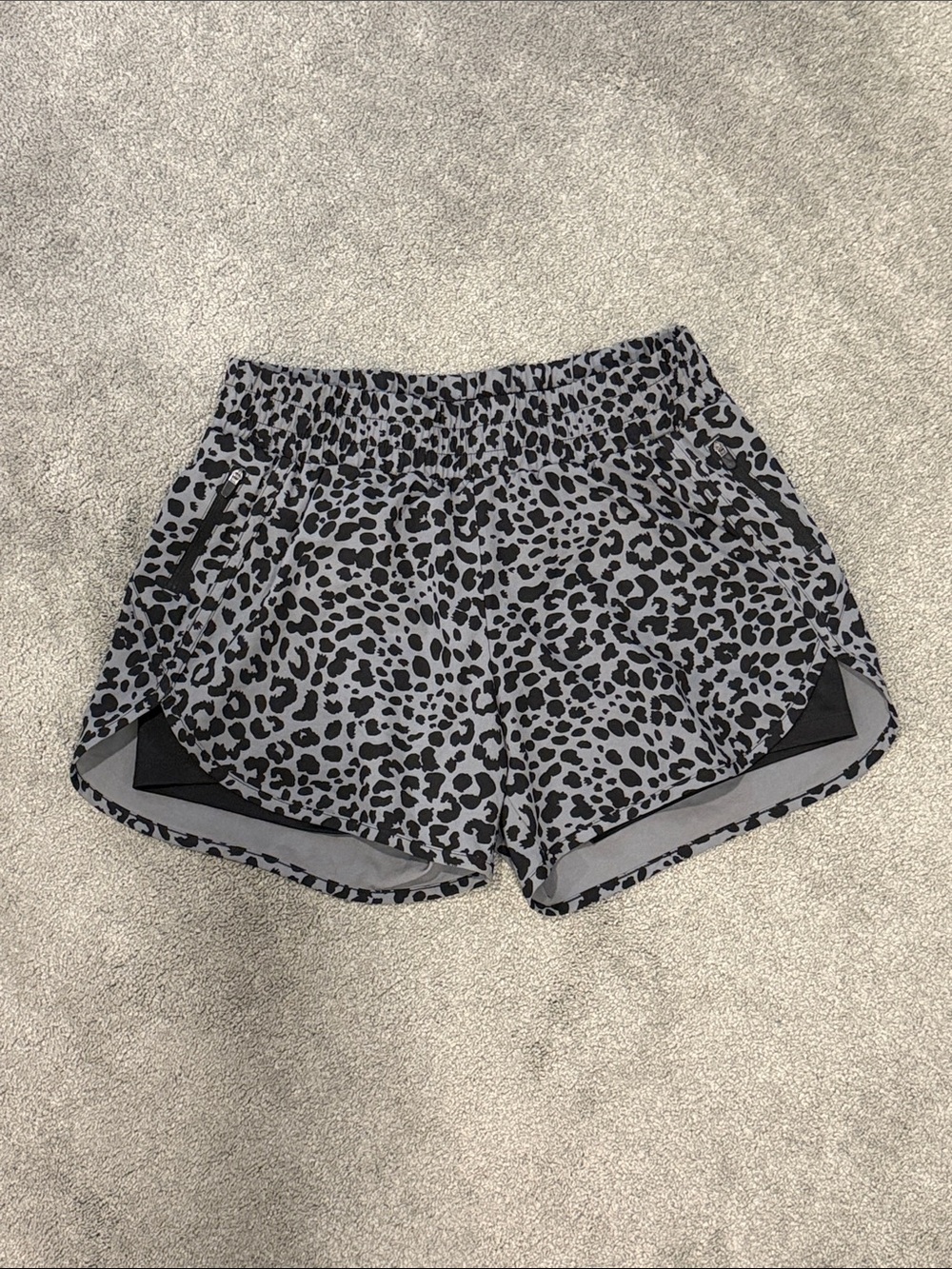 LIKE NEW women’s avia black and gray leopard running / workout shorts size S